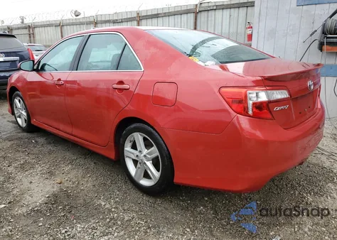 2013 Toyota Camry Se z USA, uszkodzony, nr VIN 4T1BF1FK3DU723356